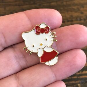 Sanrio HELLO KITTY Collectible Enamel Pin NEW! 868